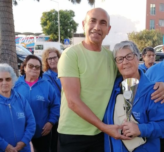 Mais um troféu entregue no Junta e Marcha